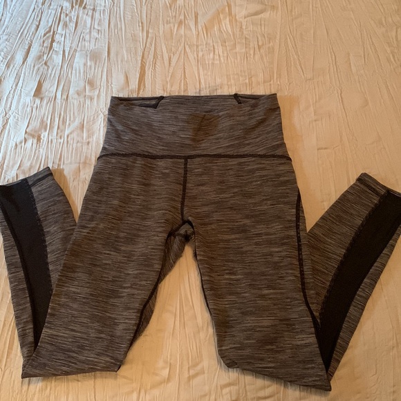 Lululemon Leggings Size 6 - Picture 2 of 4